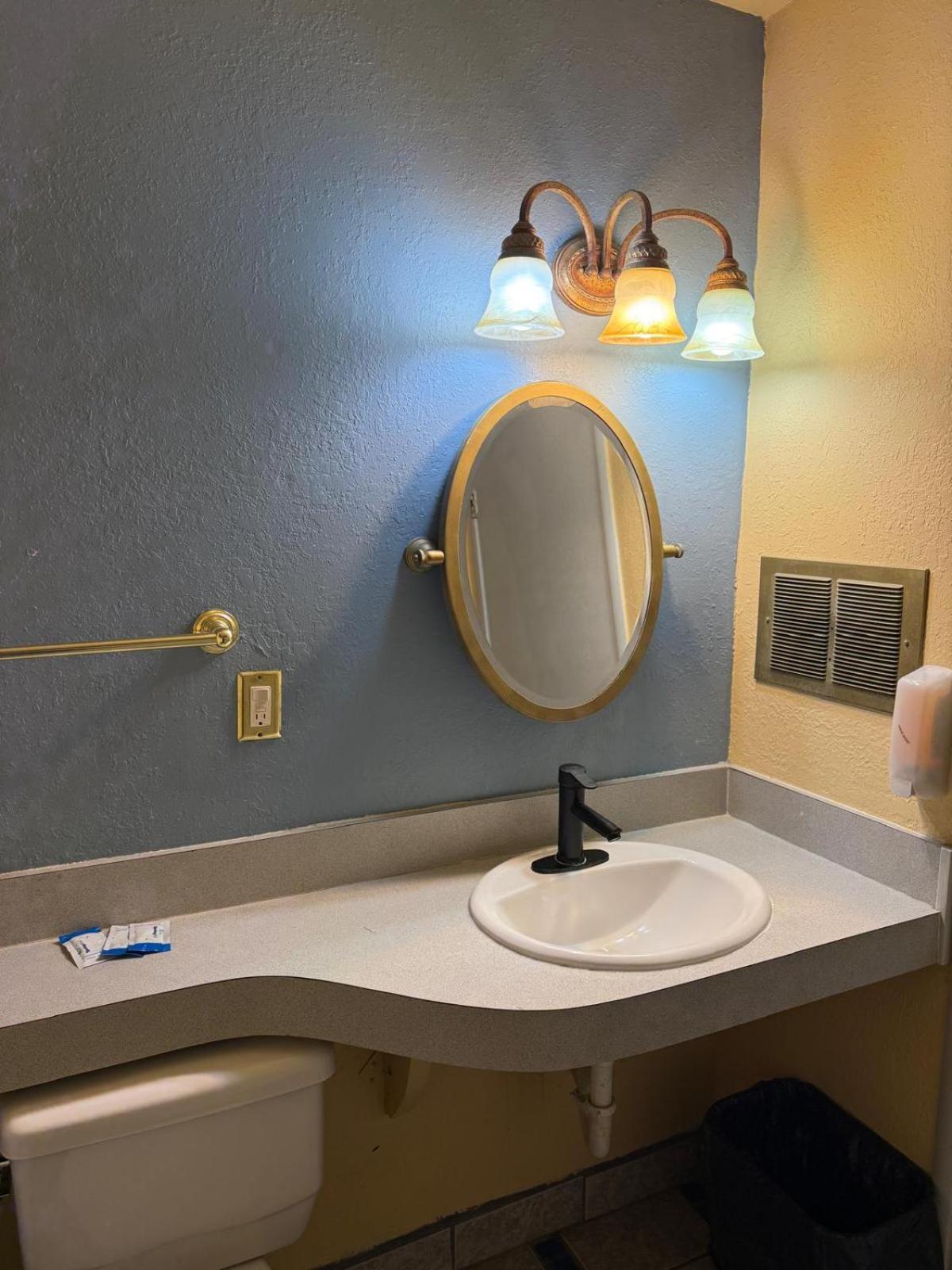 Cinderella Motel Hollister Dış mekan fotoğraf