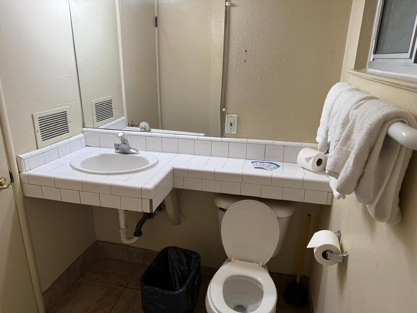 Cinderella Motel Hollister Dış mekan fotoğraf
